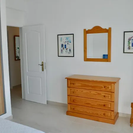 Lindamar Apartment