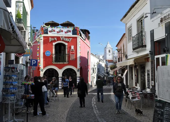 Lindamar アパート *