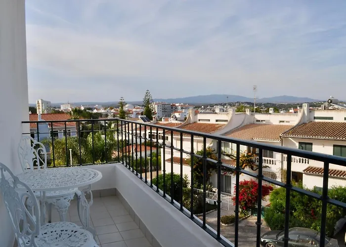 アパート Lindamar ラゴス